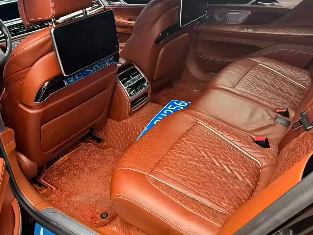 BMW 7 Series 2021 из CN, фото 8