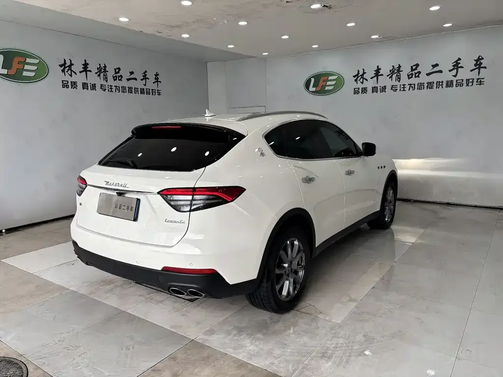 Maserati Levante — фото 5