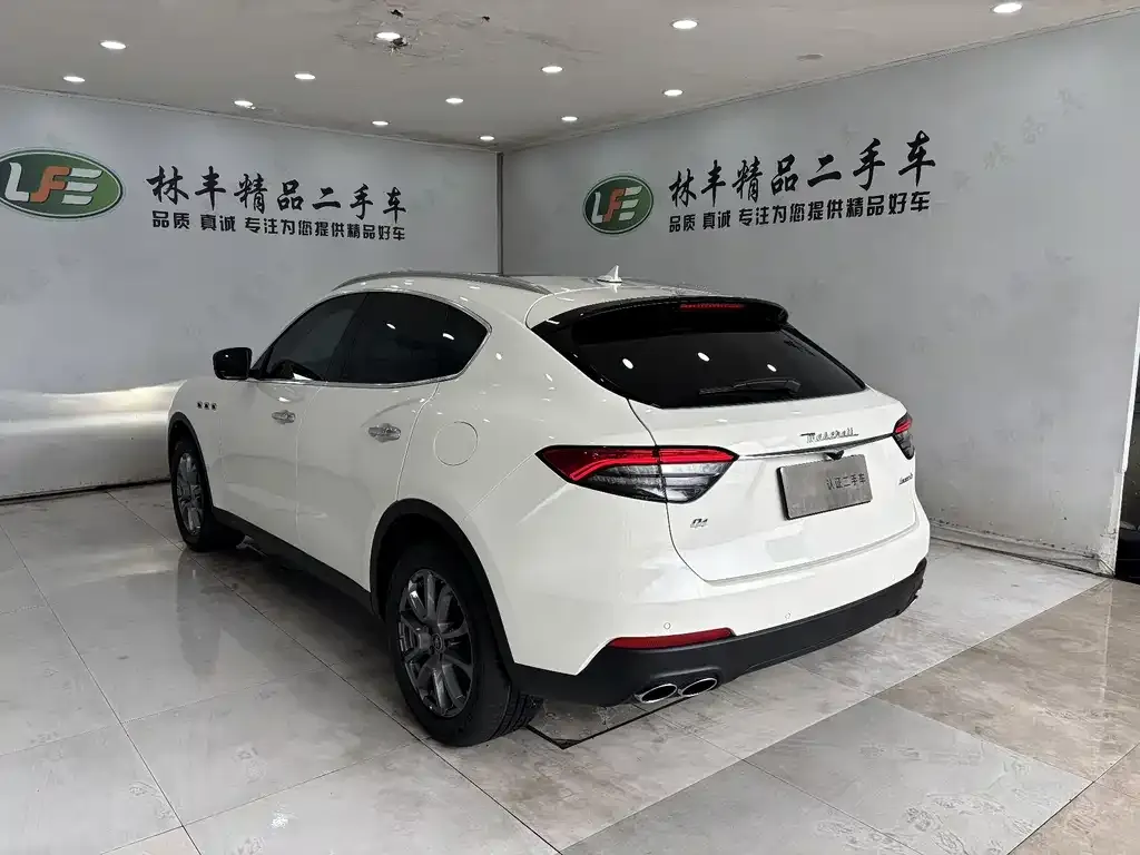 Maserati Levante — фото 7