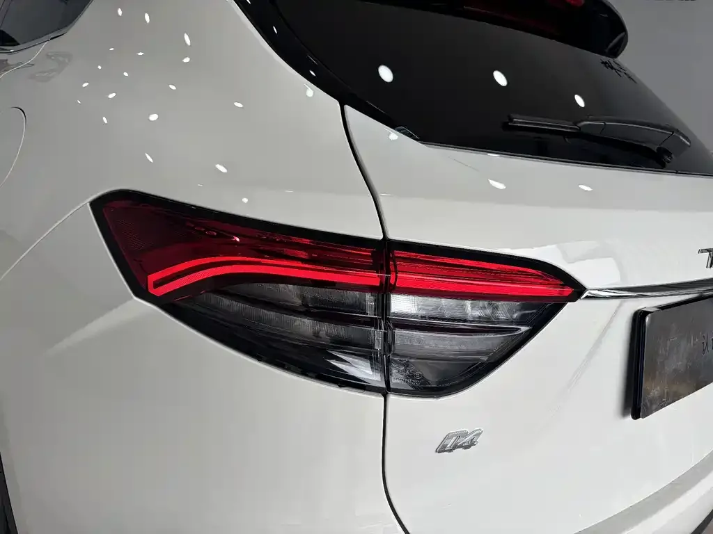 Maserati Levante — фото 9