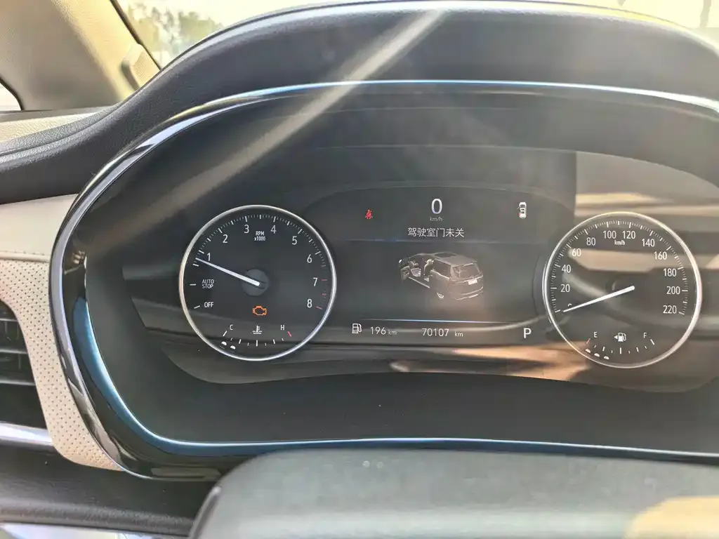 Buick GL8 2023 из CN, фото 6