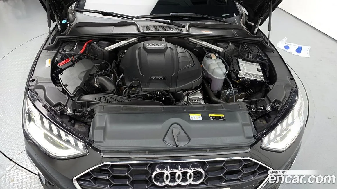 Audi A4 — фото 6