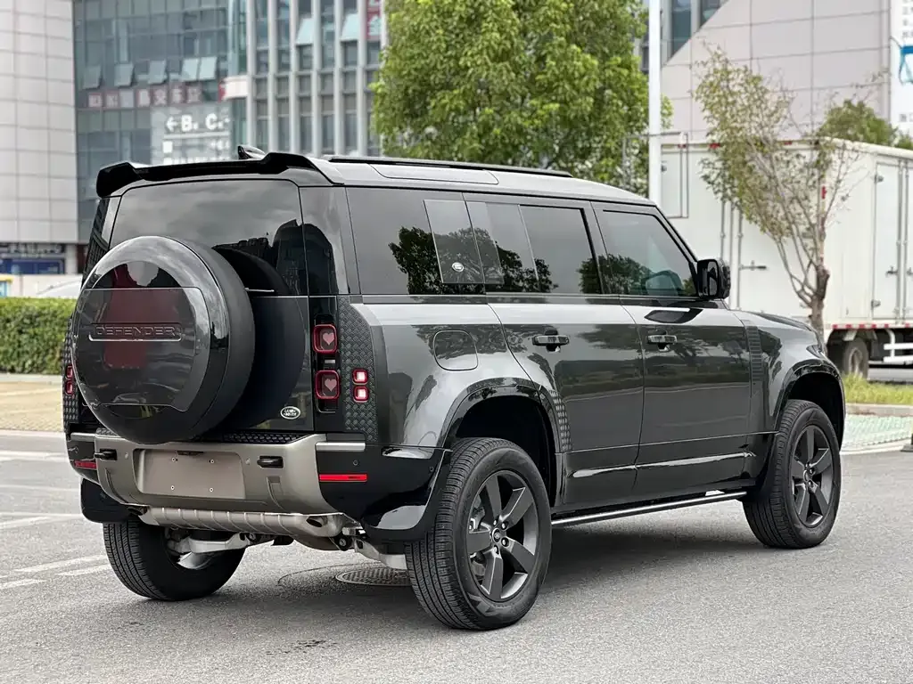 Land Rover Defender — фото 3