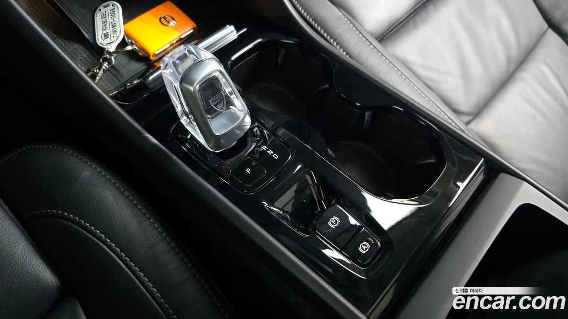 Volvo XC40 2023 из KR, фото 9