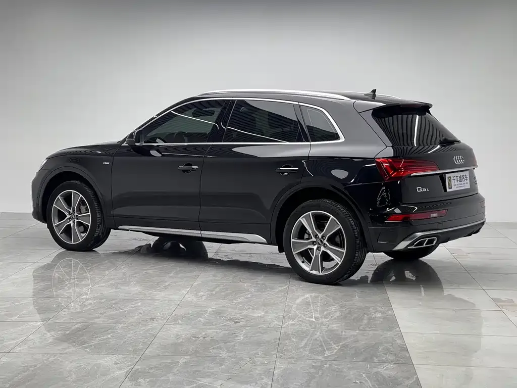 Audi Q5L 2023 из CN, фото 4