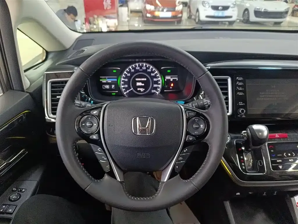 Honda Elysion 2021 из CN, фото 4