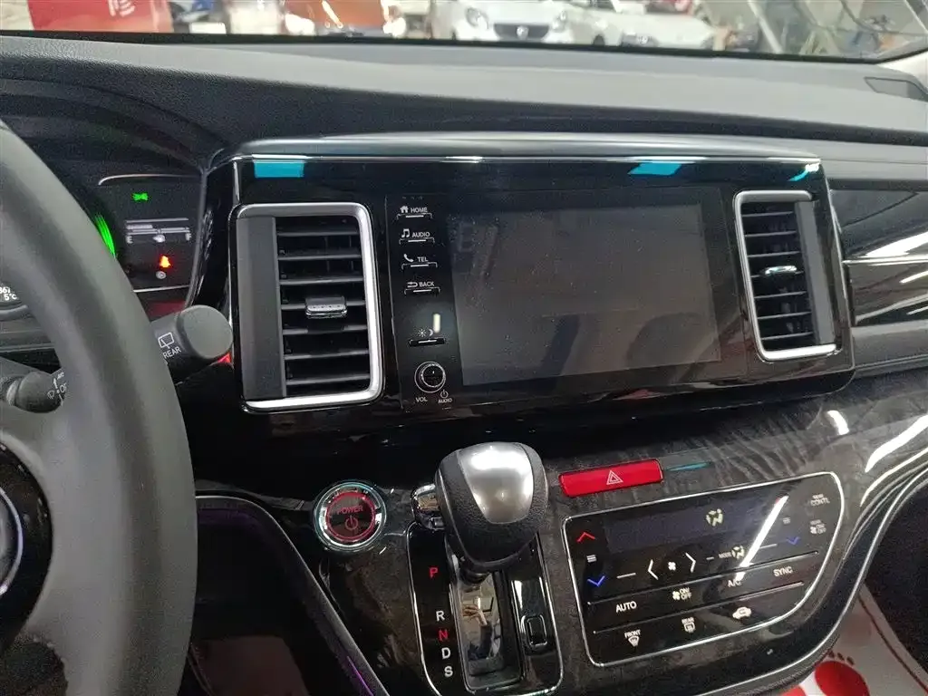 Honda Elysion 2021 из CN, фото 7
