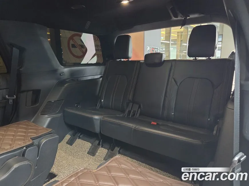 Ford Expedition — фото 10