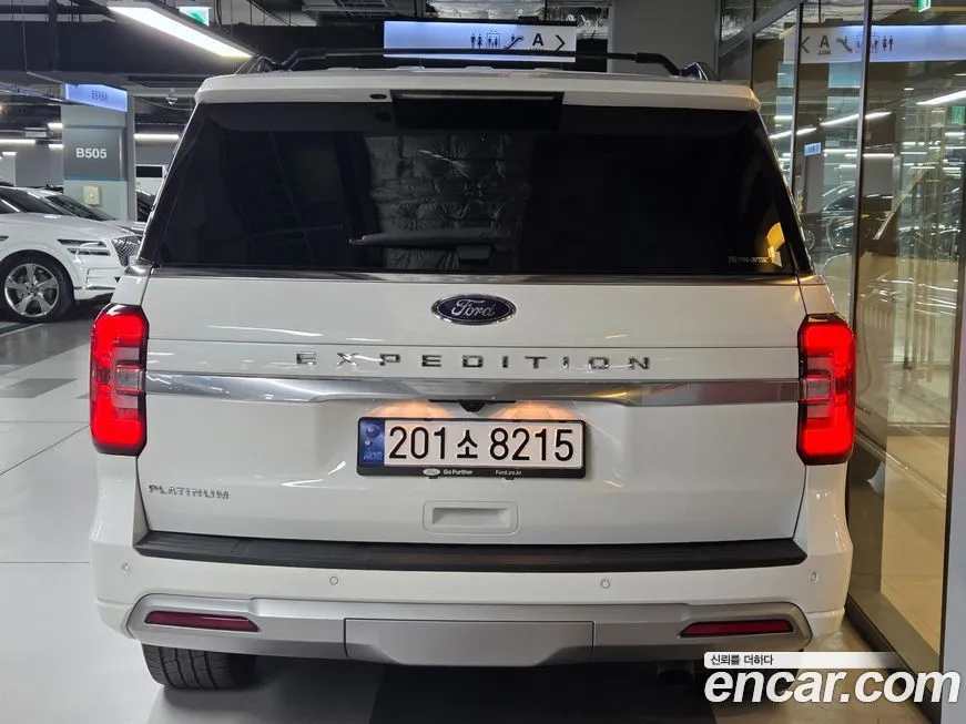 Ford Expedition — фото 5