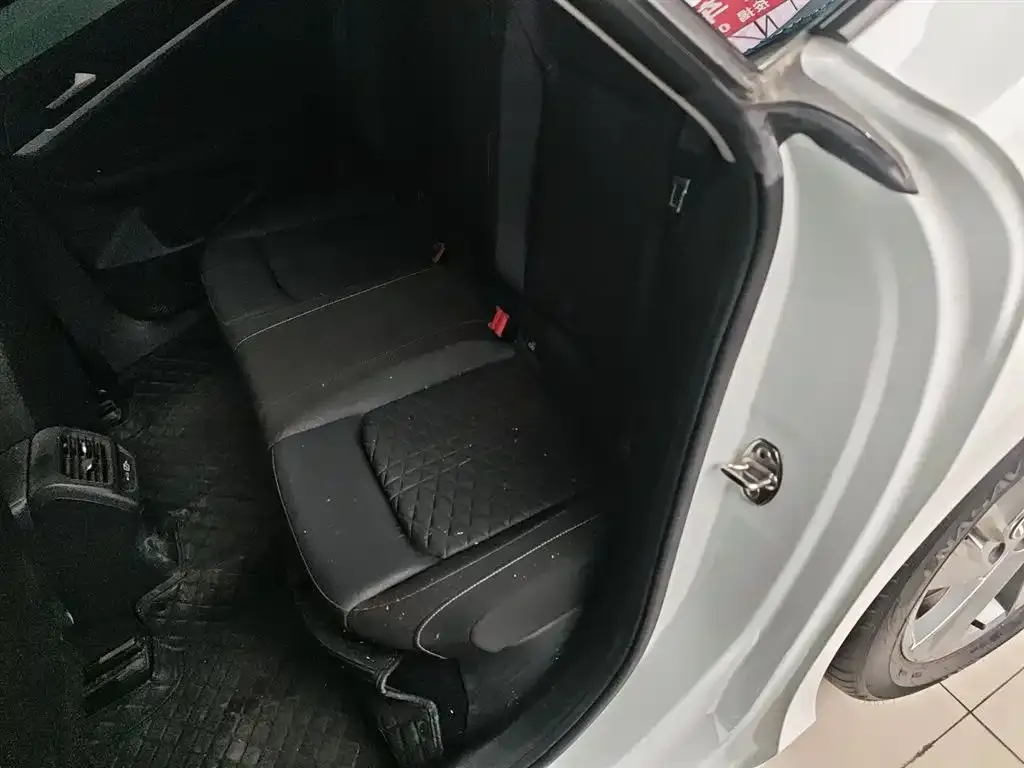 Volkswagen Lamando 2023 из CN, фото 8