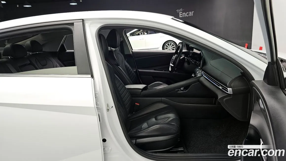 Hyundai AVANTE 2021 из KR, фото 10