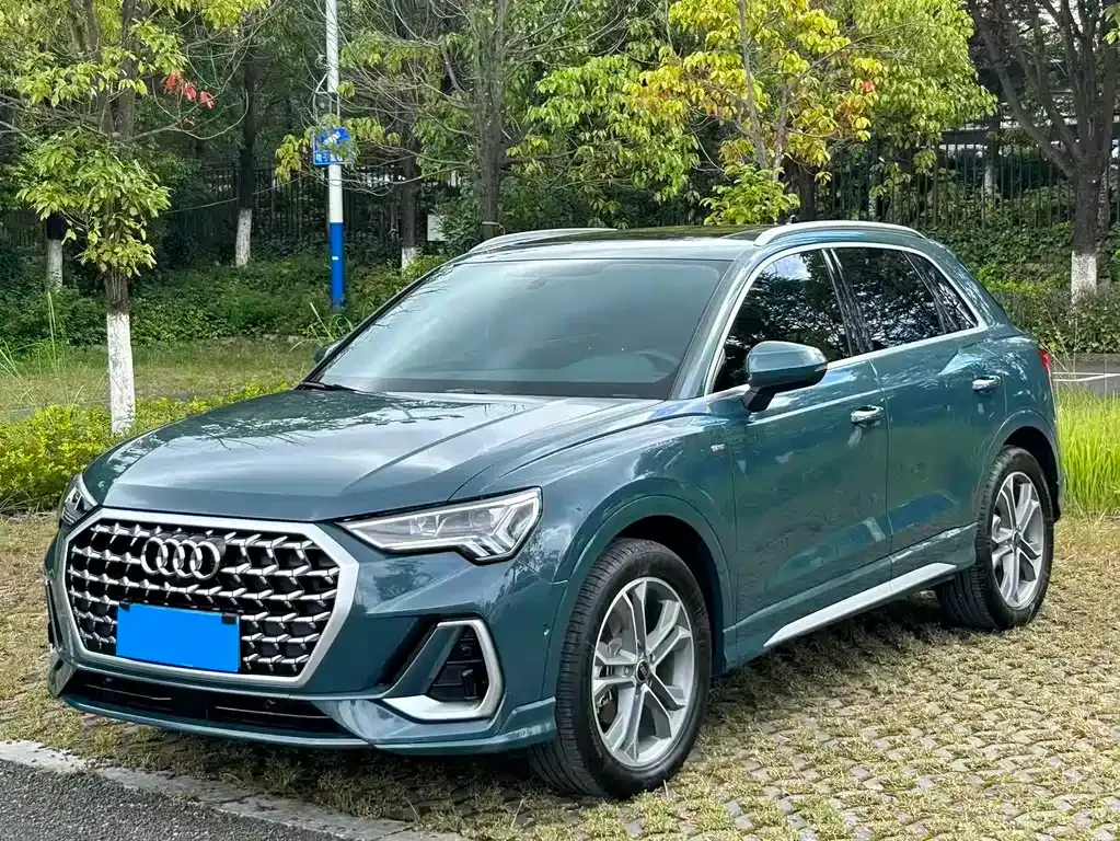 Audi Q3 2024 из CN, фото 1