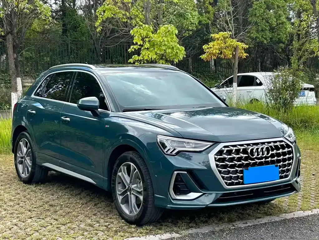 Audi Q3 2024 из CN, фото 3