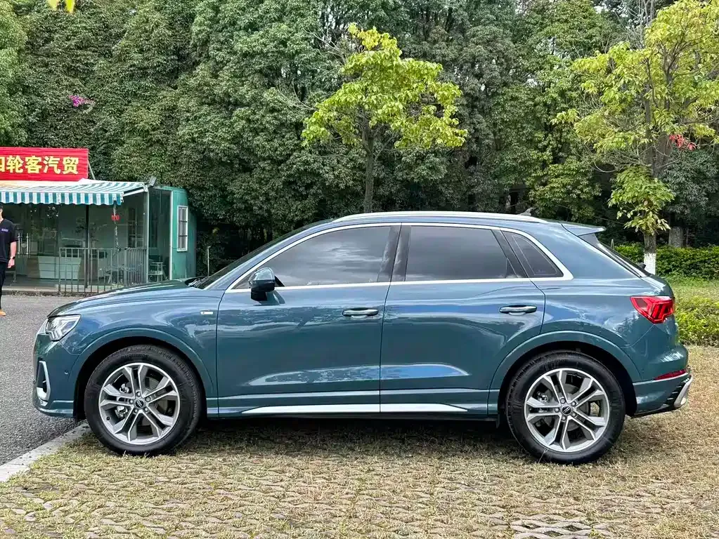 Audi Q3 2024 из CN, фото 4