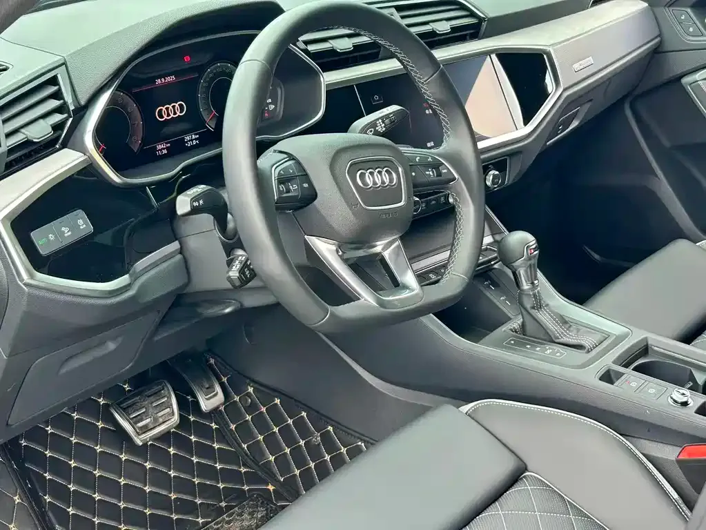 Audi Q3 2024 из CN, фото 9