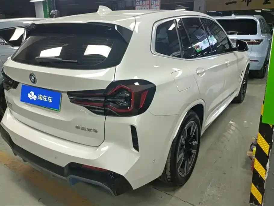 BMW iX3 2023 из CN, фото 3