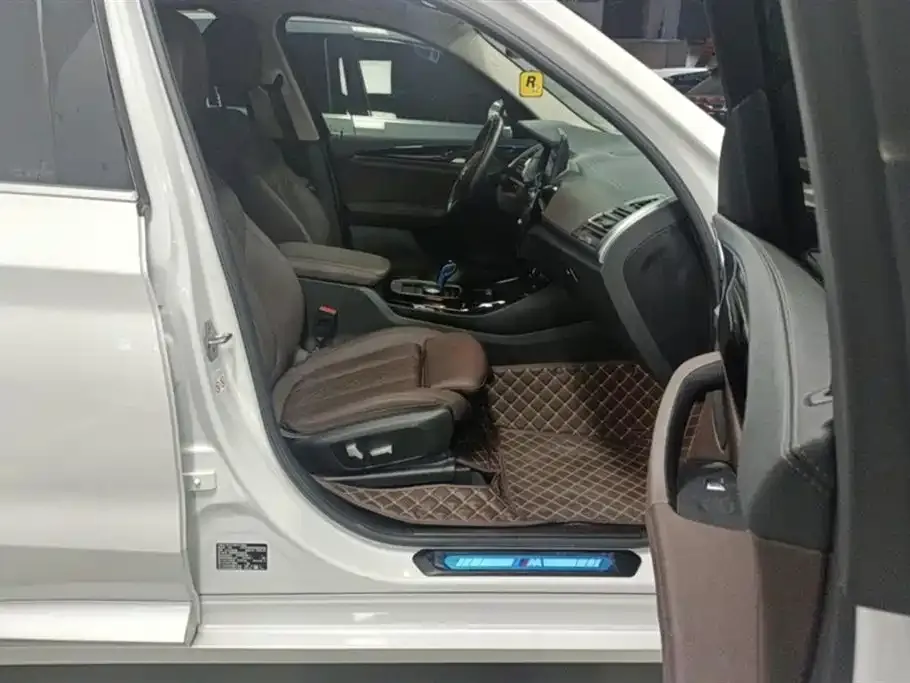 BMW iX3 2023 из CN, фото 8