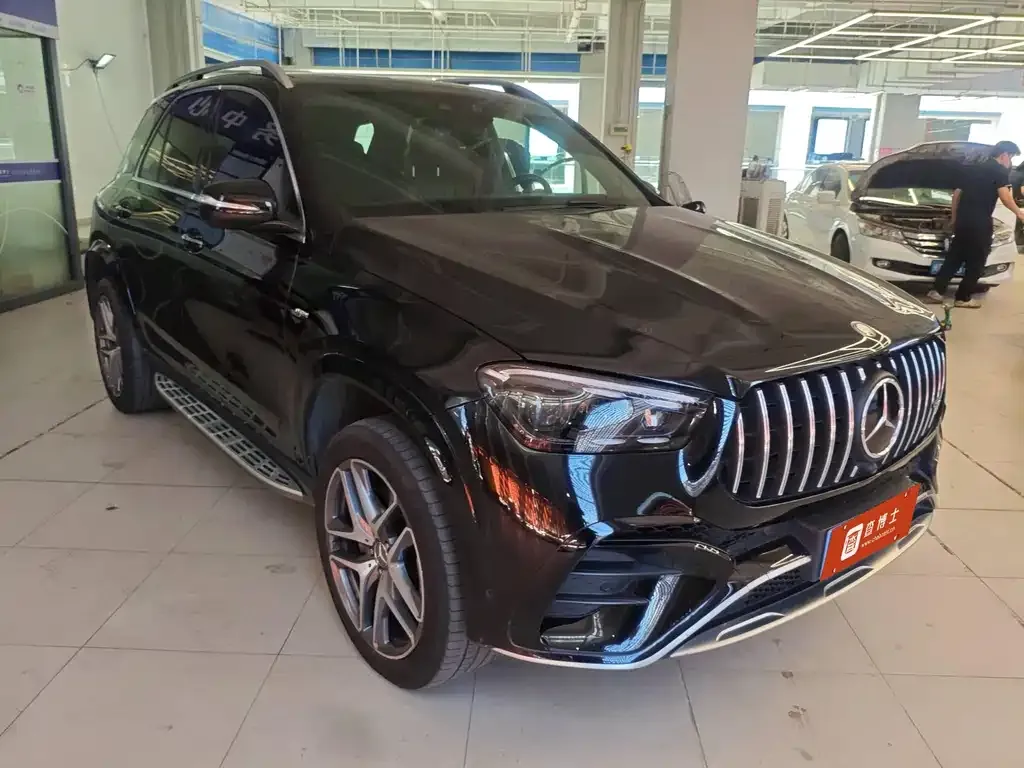 Mercedes-Benz GLE AMG — фото 1