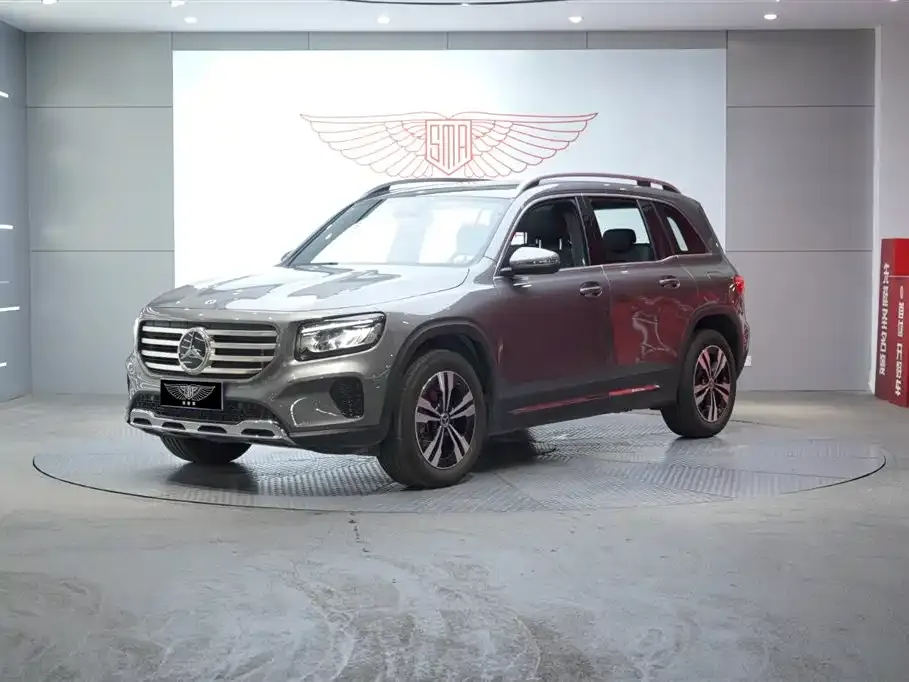 Mercedes-Benz GLB — фото 1