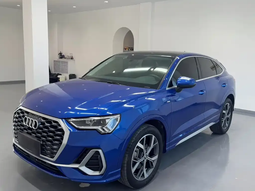 Audi Q3 Sportback 2021 из CN, фото 1