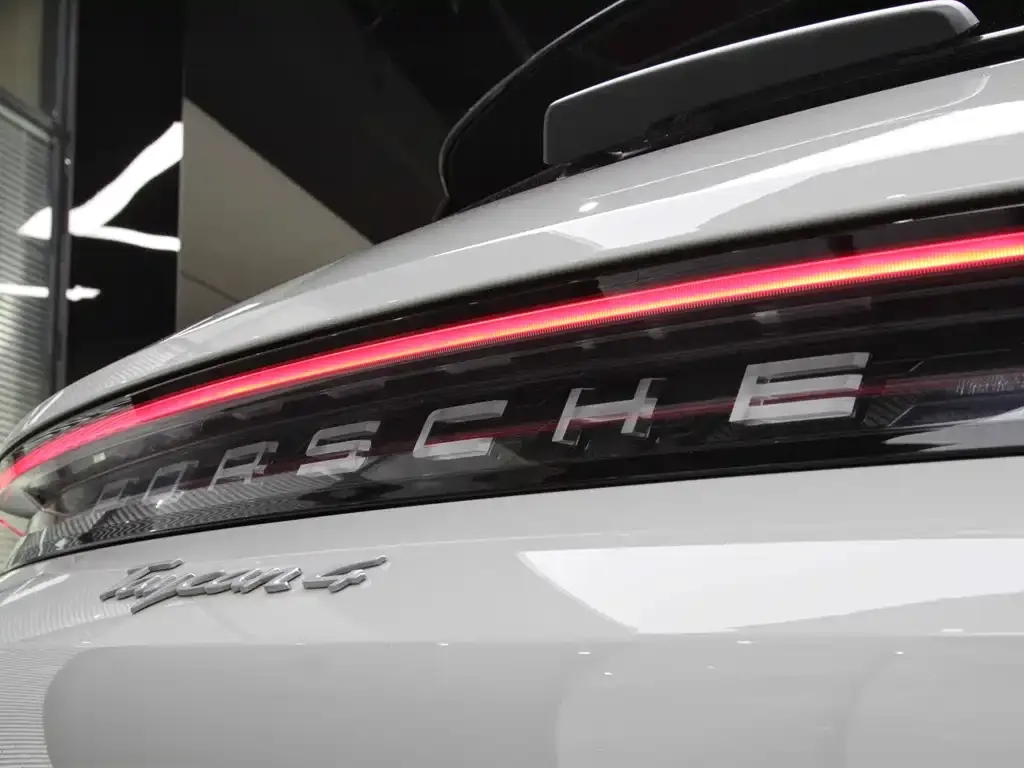 Porsche Taycan 2023 из CN, фото 10