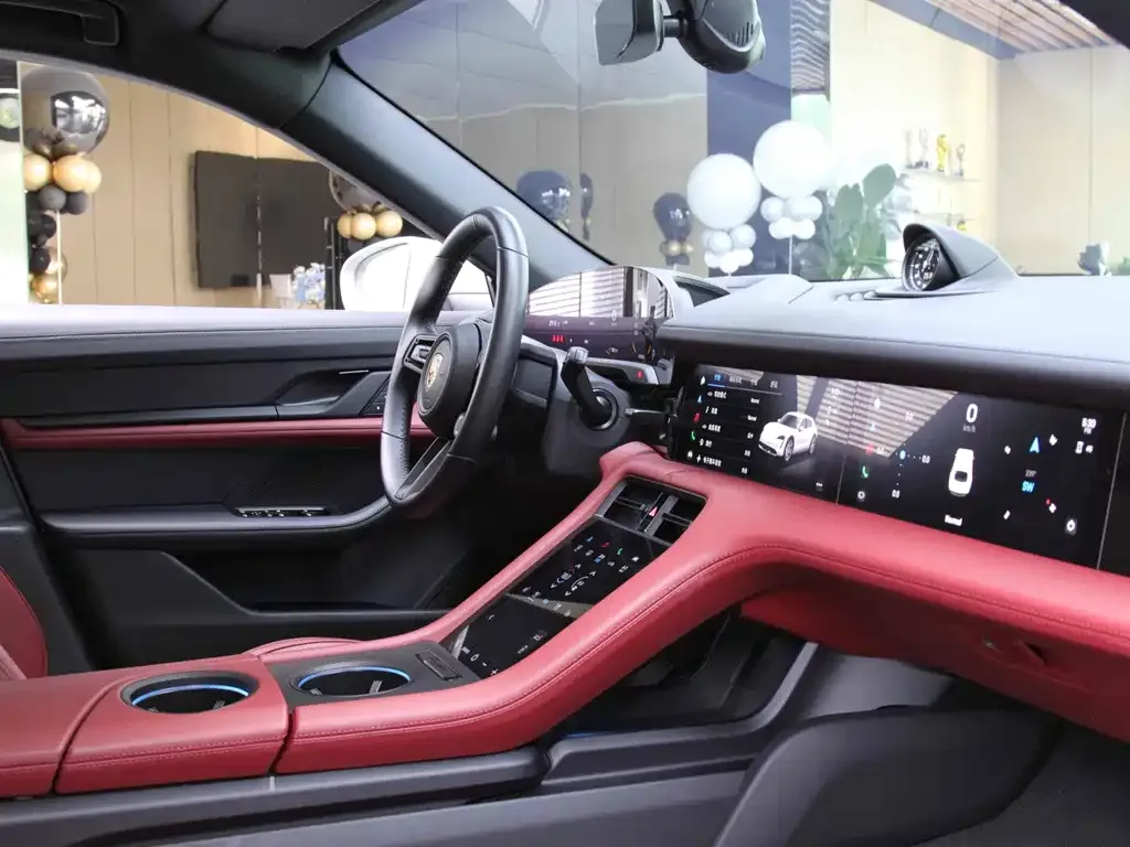 Porsche Taycan 2023 из CN, фото 8