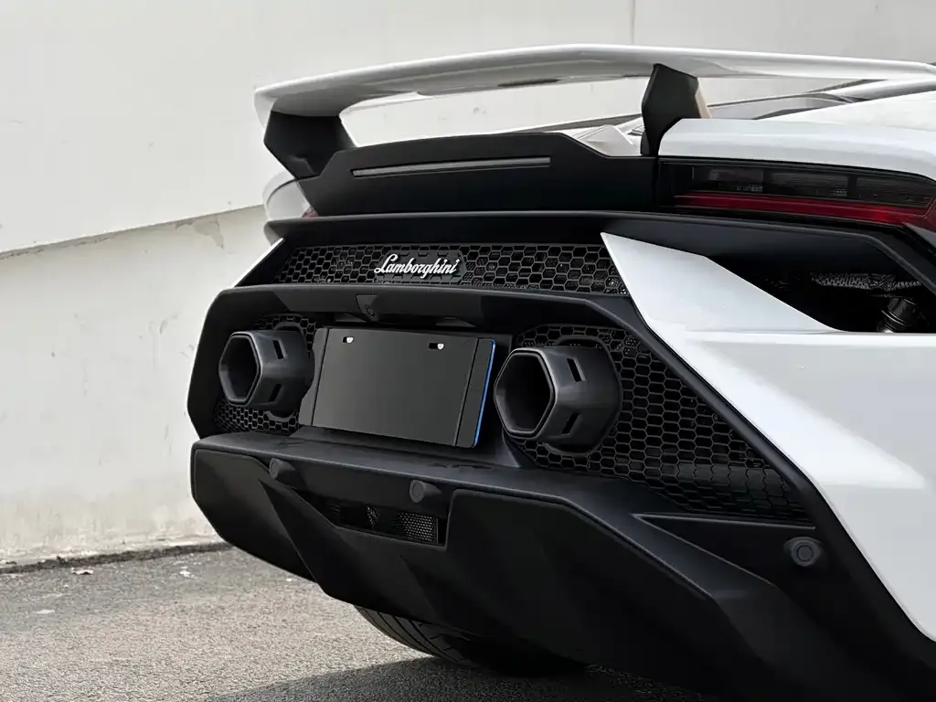 Lamborghini Huracan 2025 из CN, фото 3