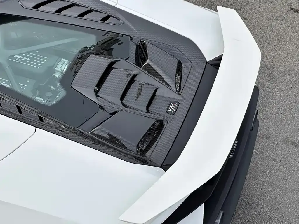 Lamborghini Huracan 2025 из CN, фото 4