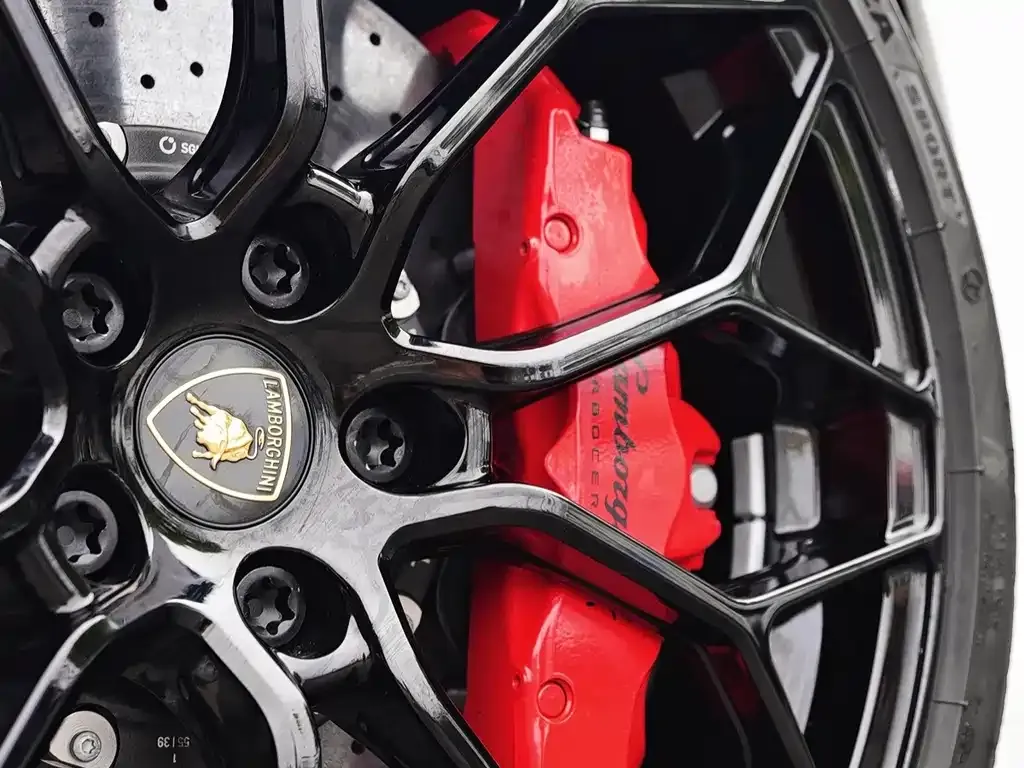 Lamborghini Huracan 2025 из CN, фото 7