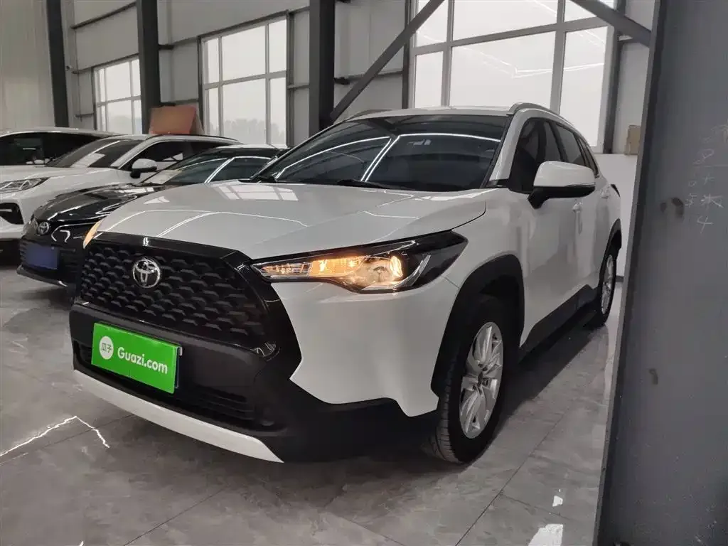 Toyota Corolla Cross 2023 из CN, фото 1