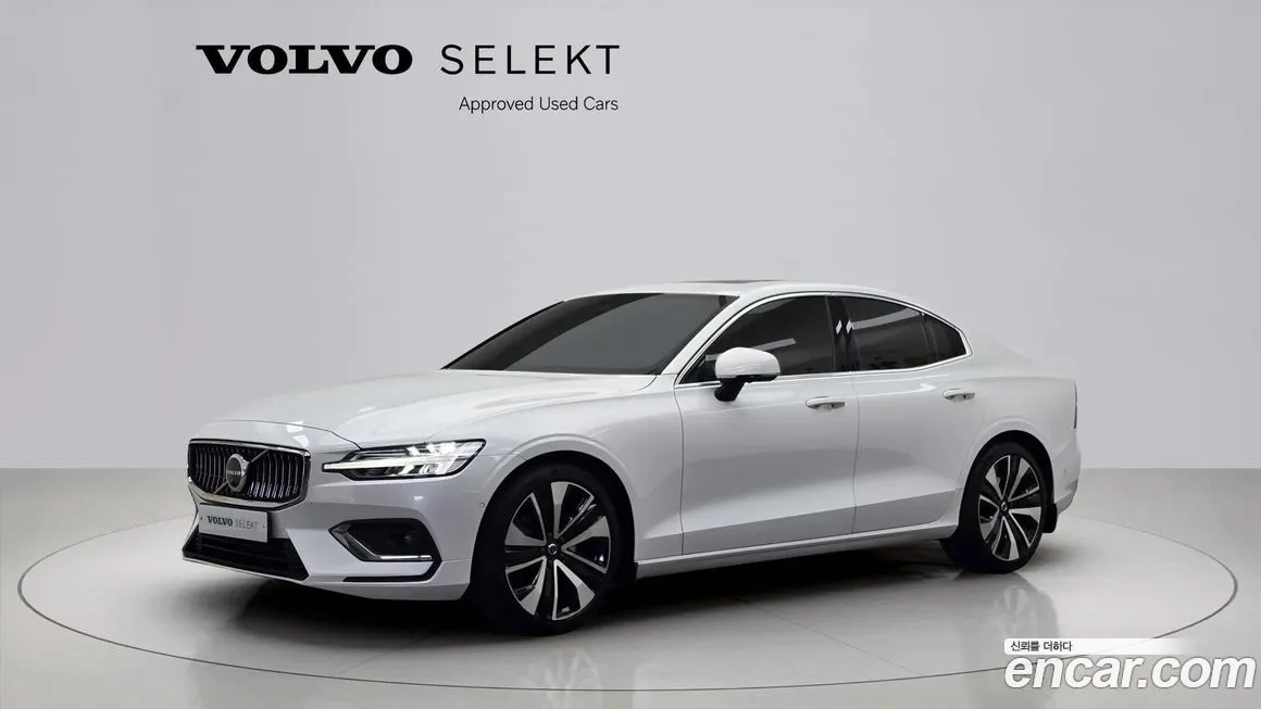 Volvo S60 2023 из KR, фото 1