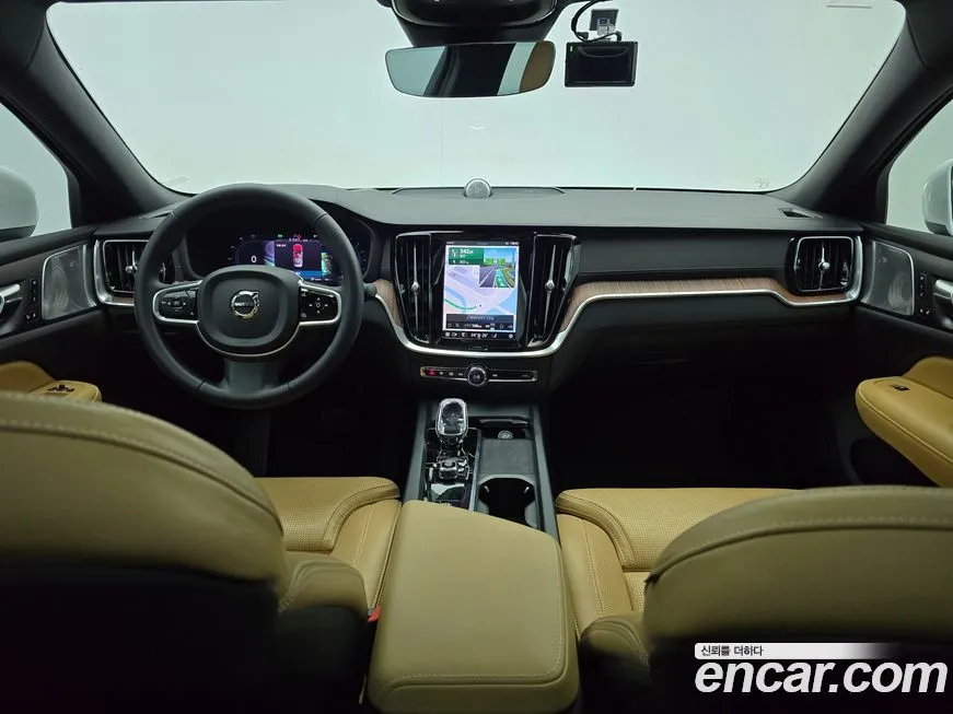 Volvo S60 2023 из KR, фото 7