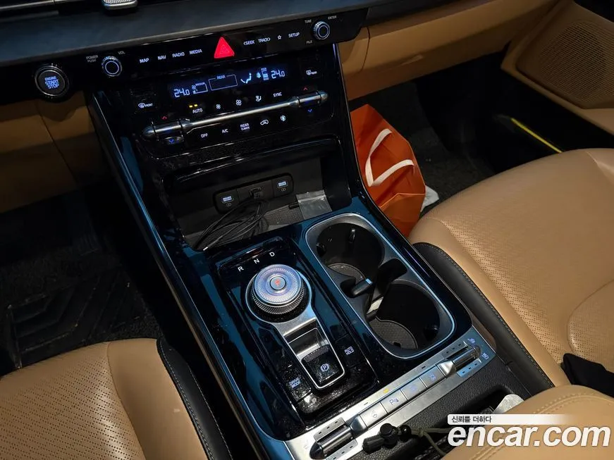 Kia Carnival — фото 7