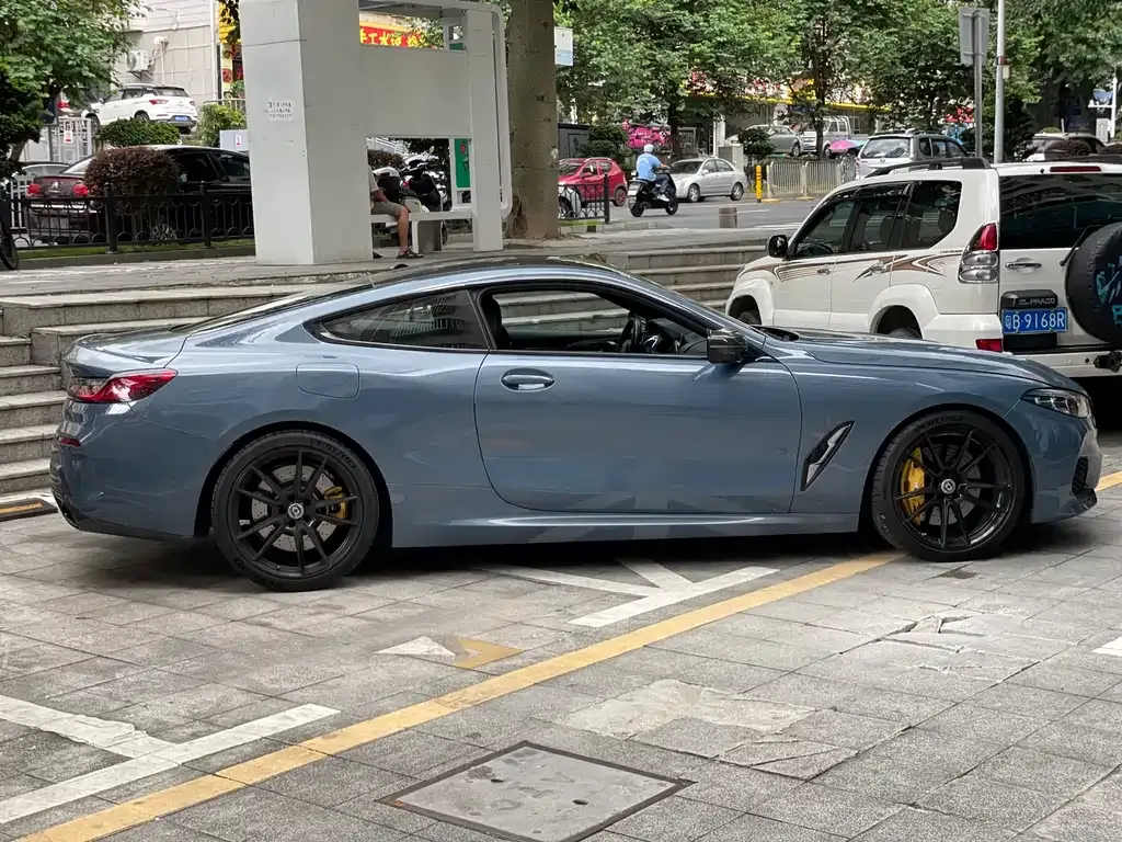 BMW 8 Series 2021 из CN, фото 7