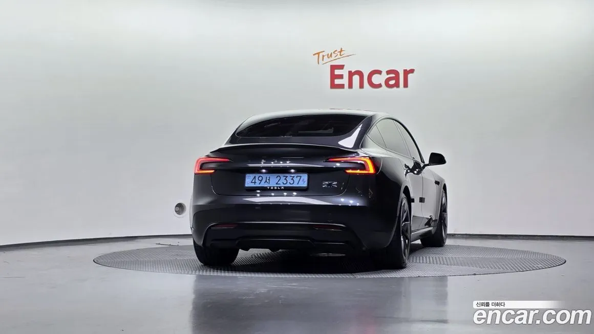 Tesla Model 3 2025 из KR, фото 4