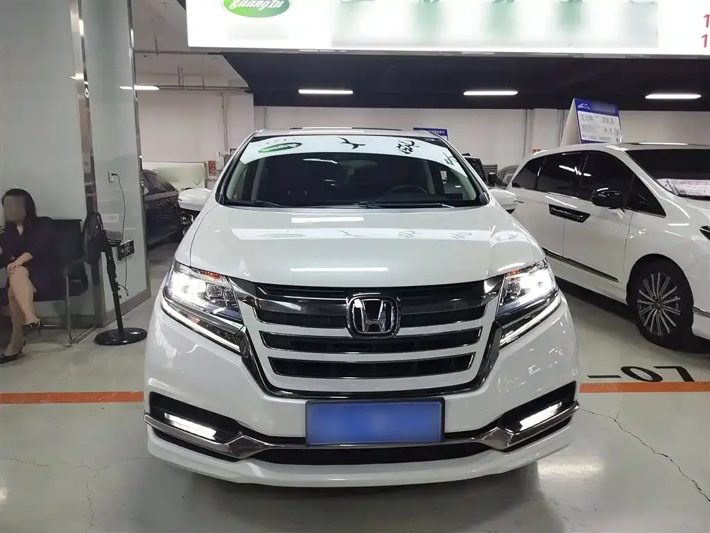 Honda Elysion — фото 3