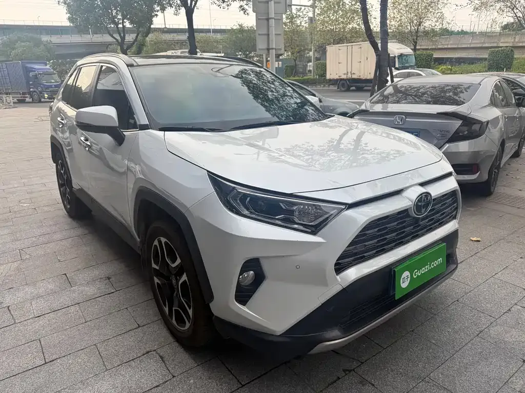 Toyota RAV4 2021 из CN, фото 3
