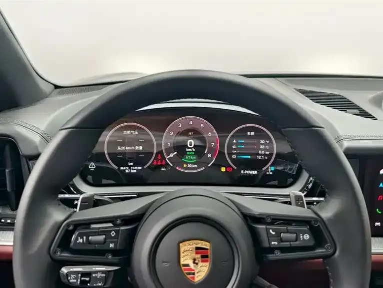 Porsche Cayenne Hybrid 2025 из CN, фото 10