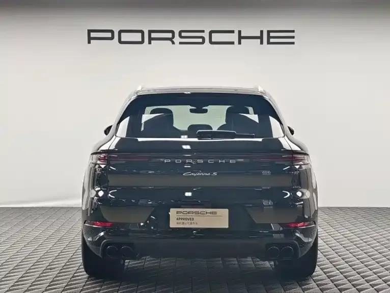 Porsche Cayenne Hybrid 2025 из CN, фото 5