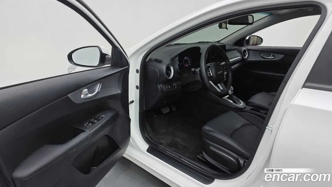 Kia K3 2023 из KR, фото 10
