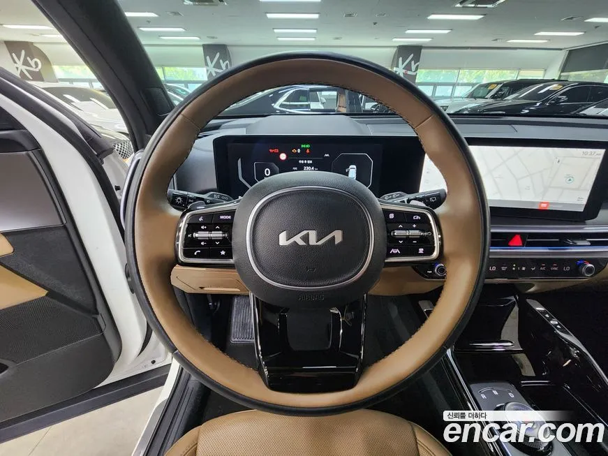 Kia Sorento — фото 8
