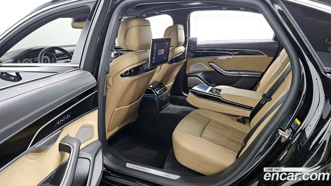 Audi A8 — фото 10