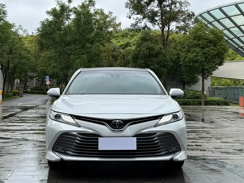 Toyota Camry 2021 из CN, фото 1