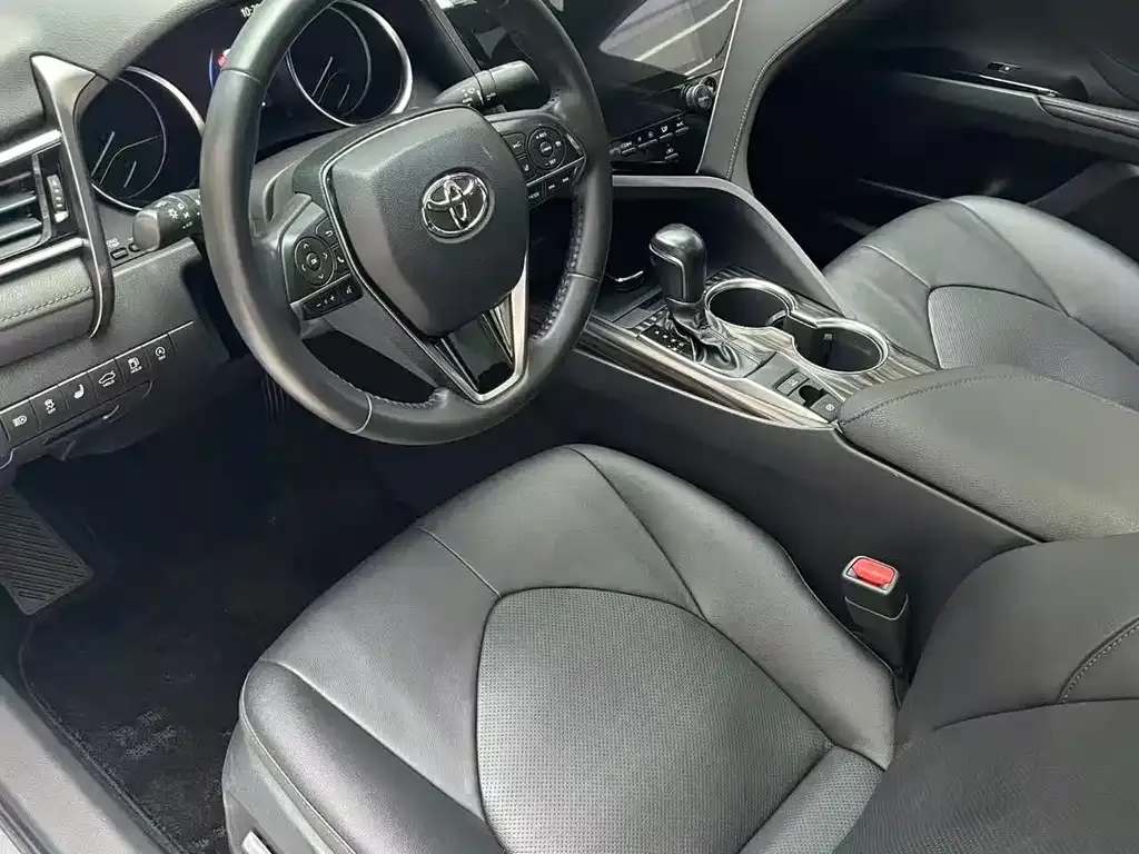 Toyota Camry 2021 из CN, фото 4