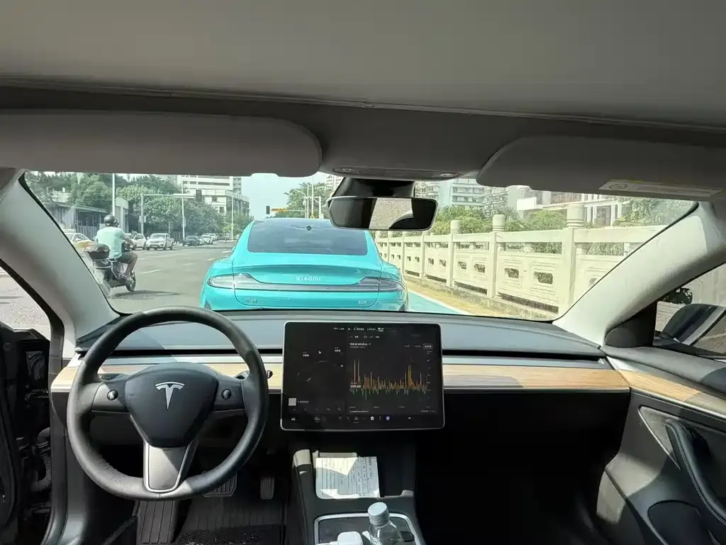 Tesla Model 3 — фото 2