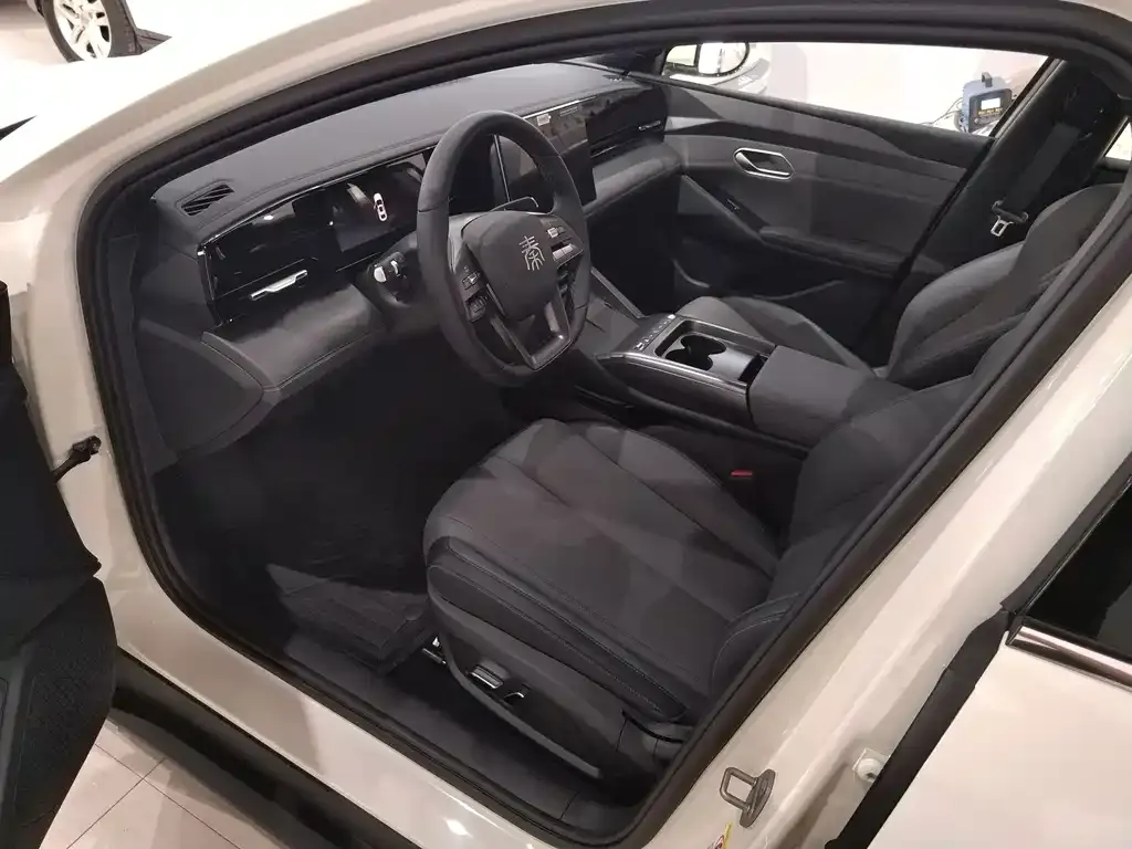 BYD Qin L 2025 из CN, фото 9