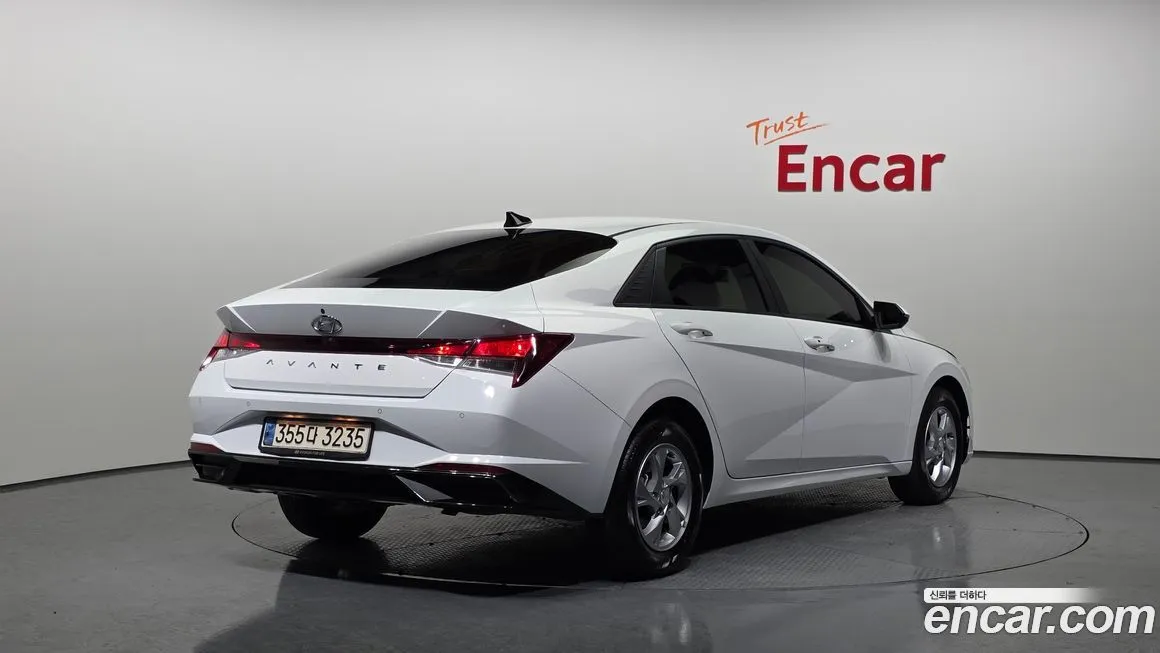 Hyundai AVANTE — фото 2