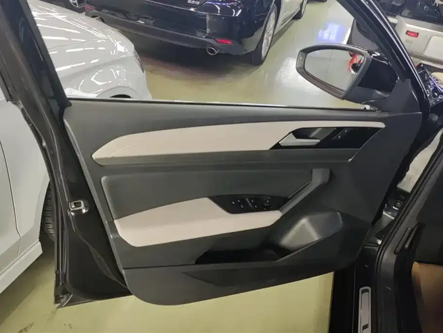 Volkswagen Lavida 2023 из CN, фото 7