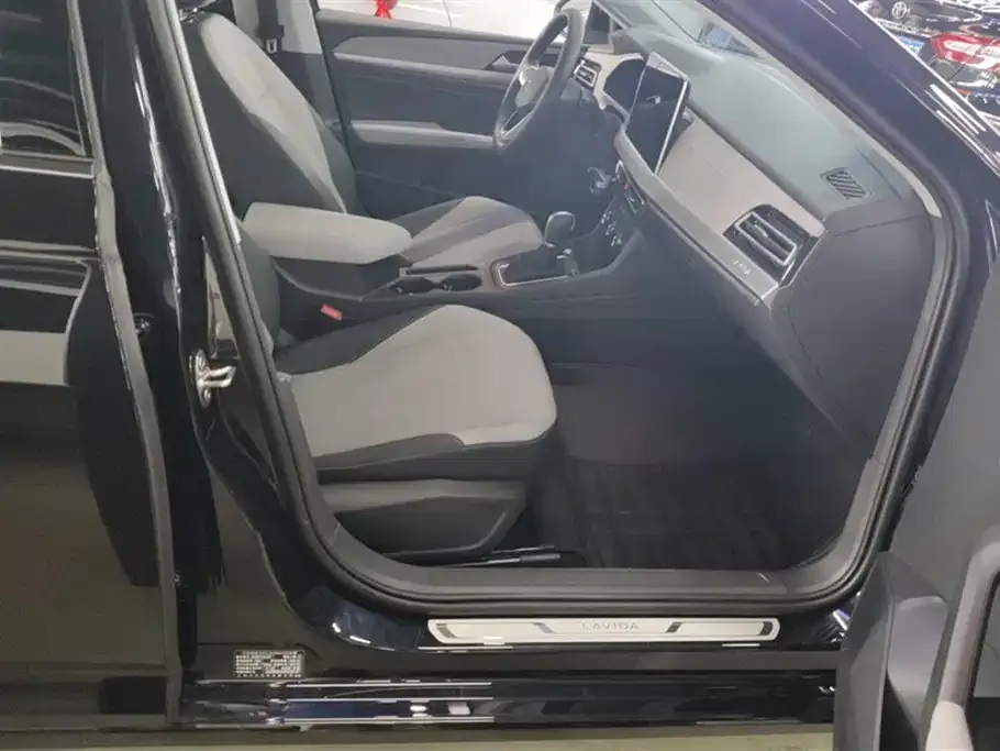 Volkswagen Lavida 2023 из CN, фото 8