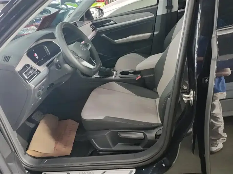 Volkswagen Lavida 2023 из CN, фото 9